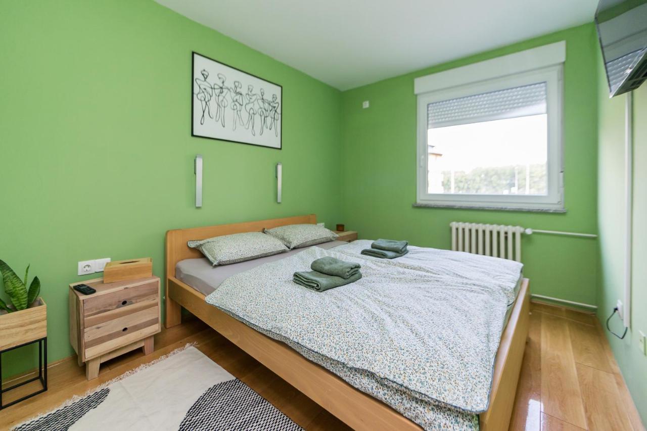 Apartman Bruna Self Check-In Osijek Exterior foto
